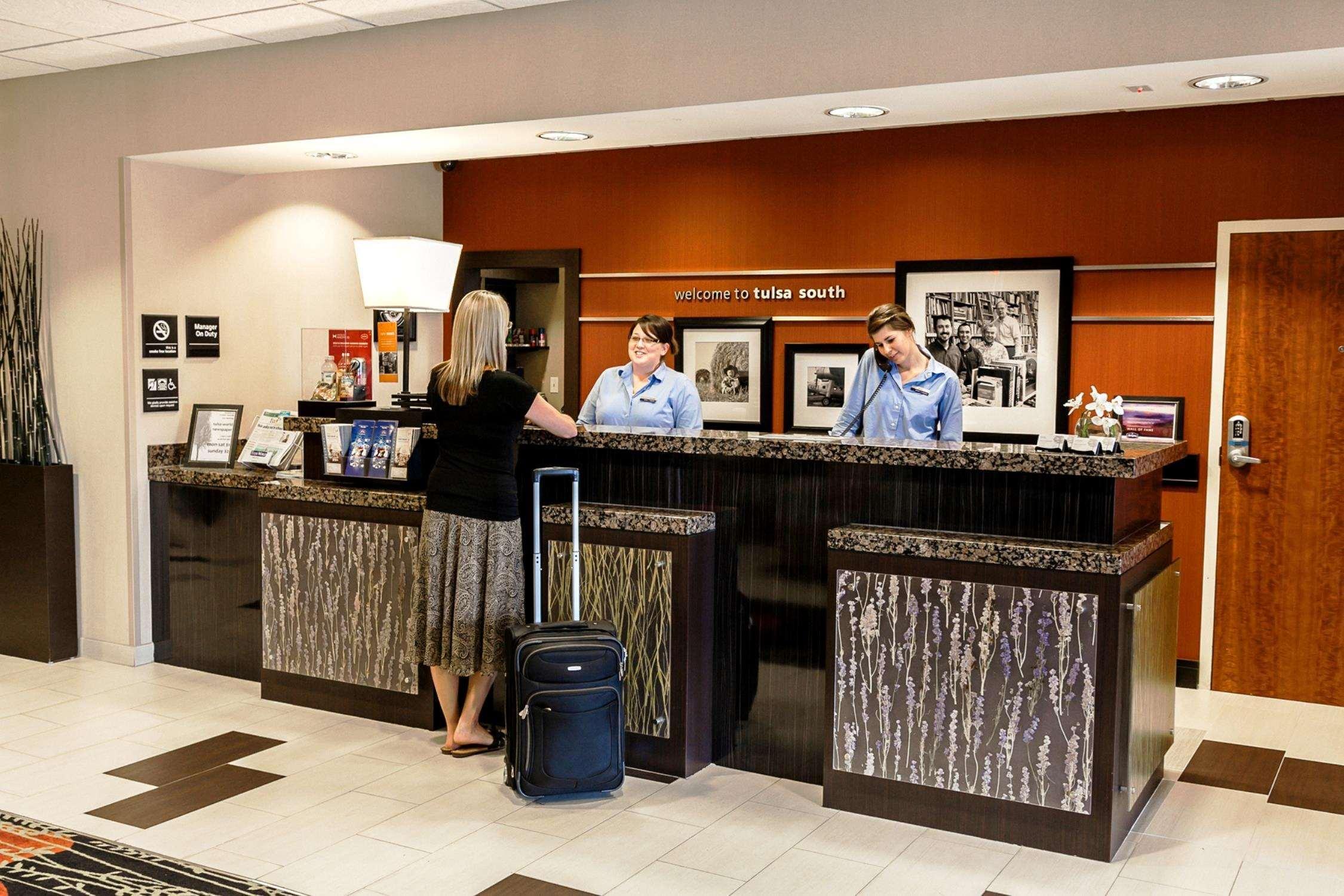 Hampton Inn & Suites Tulsa/Tulsa Hills Luaran gambar